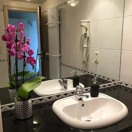 Enjoy 4 Apartment