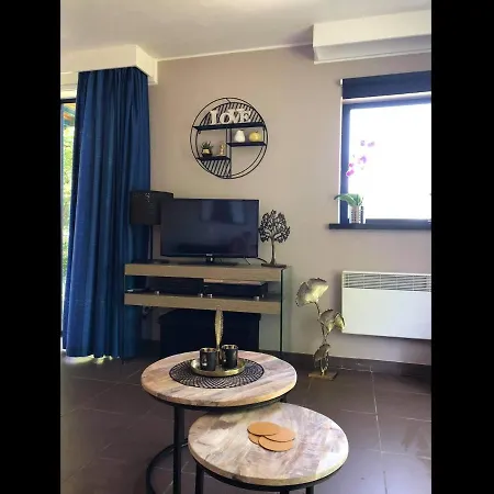 Enjoy 4 Апартаменты Дюрбюи